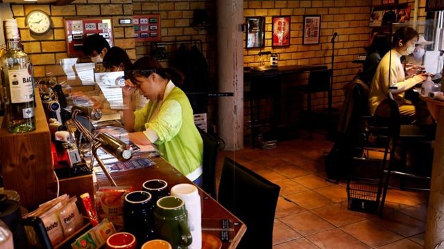 you can’t leave japan’s anti-procrastination café until your work is finished